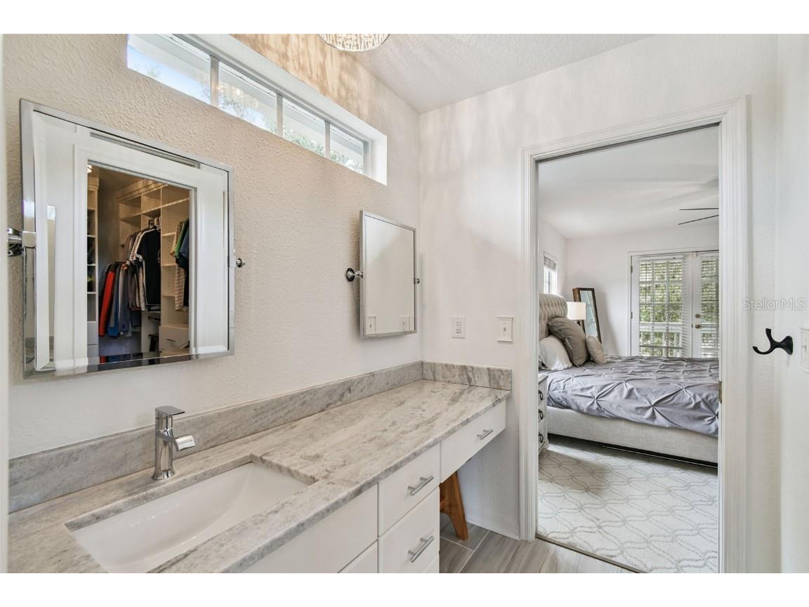 3111 W Oakellar Avenue Tampa FL 33611 TB8435796 image21