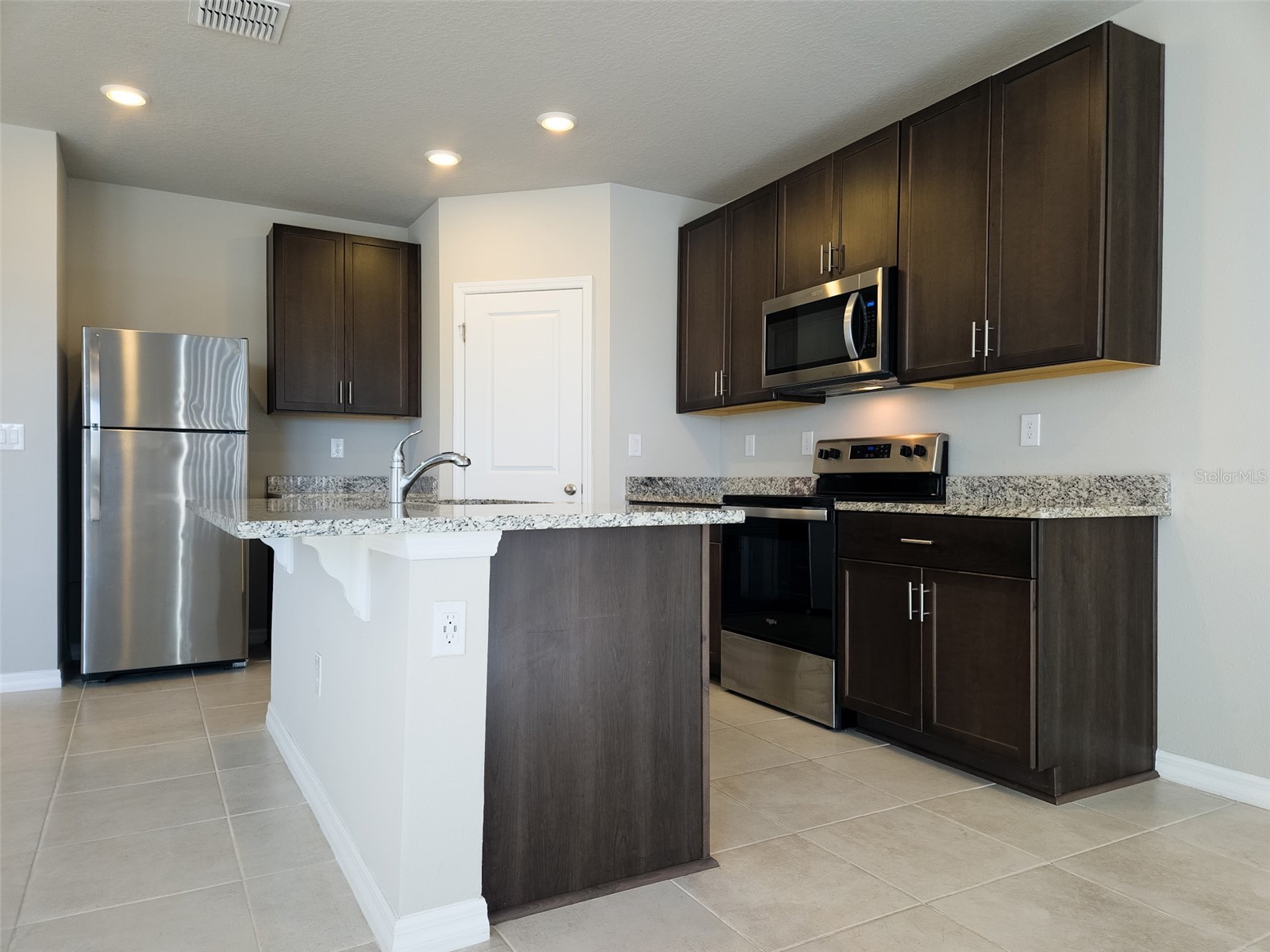 3112 Forrest Plum Court Zephyrhills FL 33540 TB8460445 image2