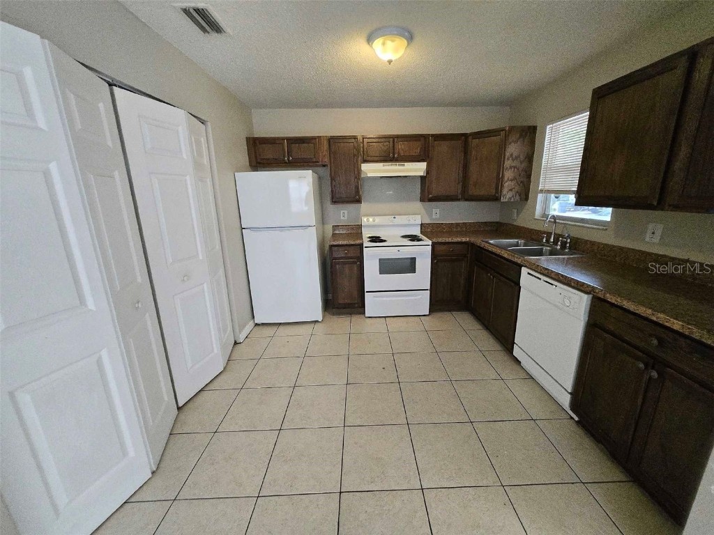 3112 Gordon Court Tampa FL 33619 O6324252 image2