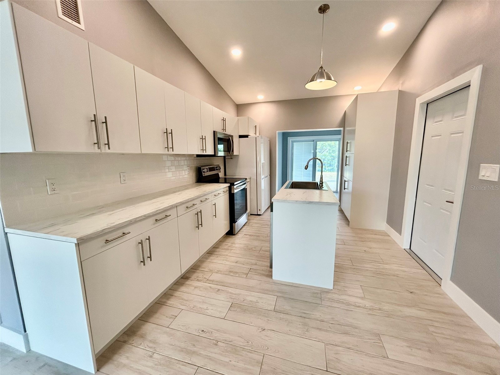 3112 Magnolia Way Punta Gorda FL 33950 C7525667 image4