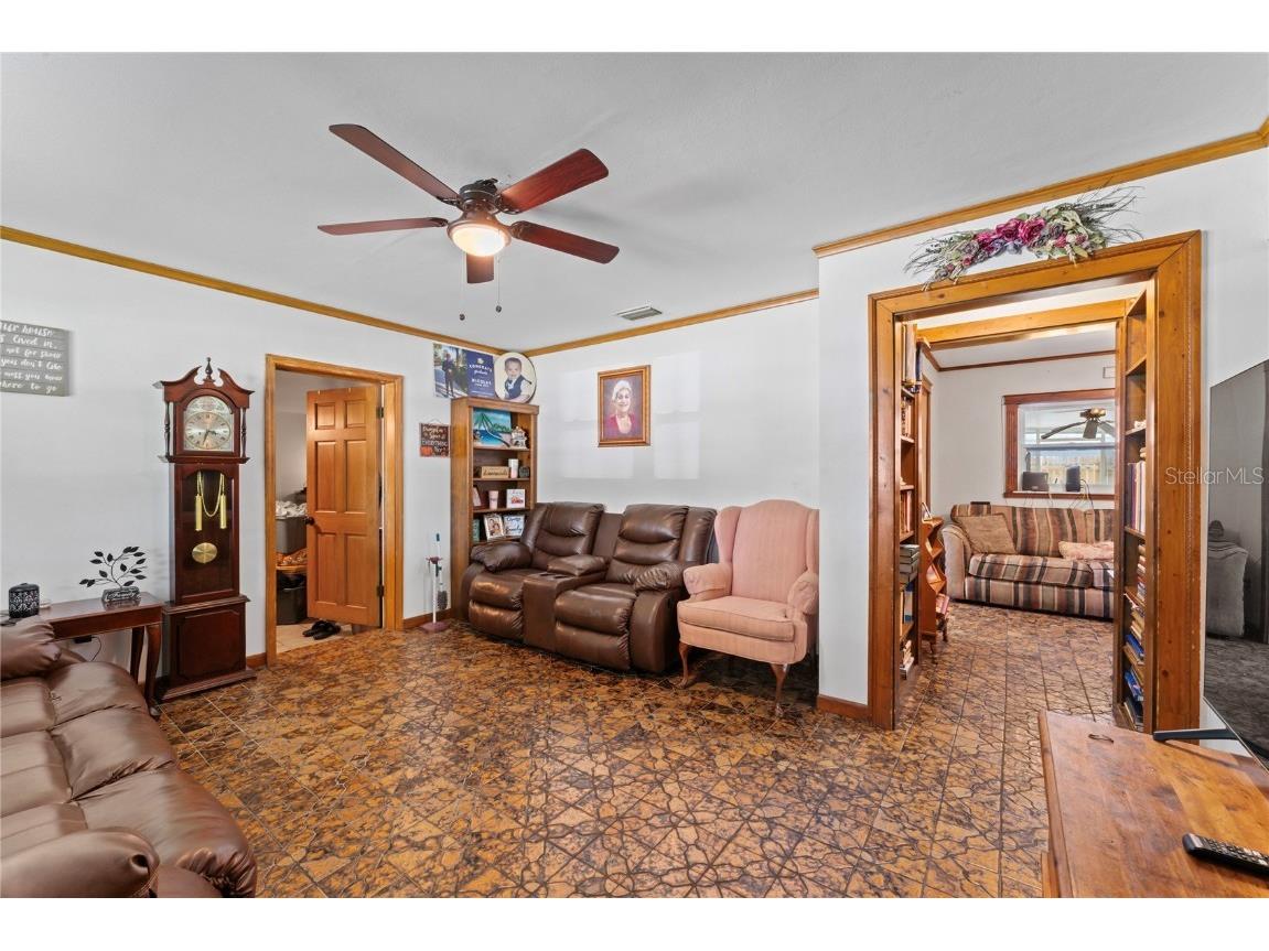 3112 W Dewey Street Tampa FL 33607 TB8453677 image3