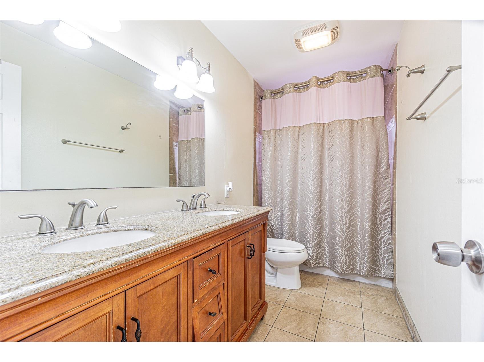 3112 W Henry Avenue Tampa FL 33614 TB8500209 image27