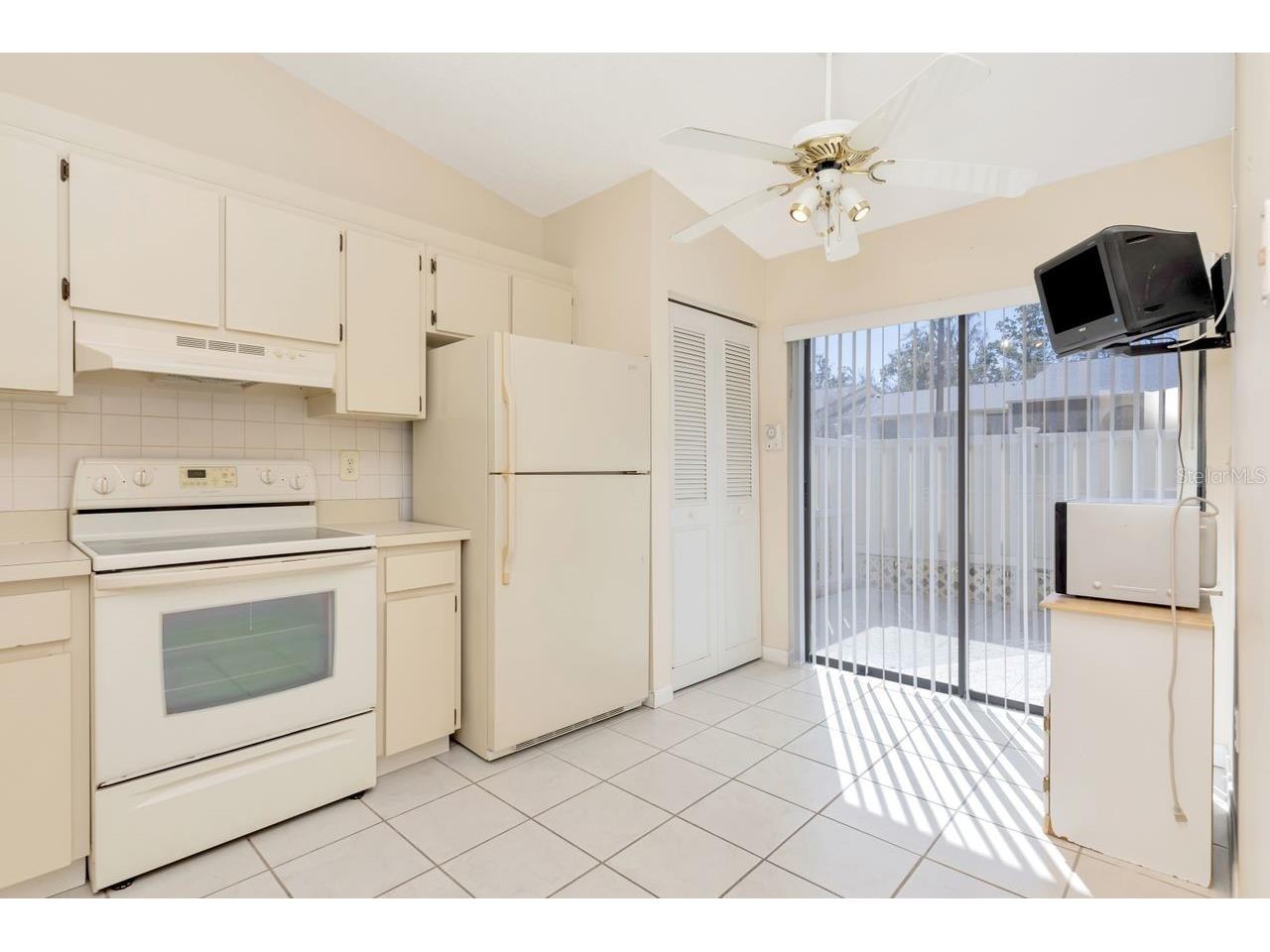 3113 Lake Pine Way #C Tarpon Springs FL 34688 TB8467875 image6