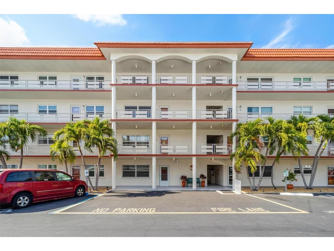 3114 59th Street S #107 Gulfport FL 33707 U8244361 image1