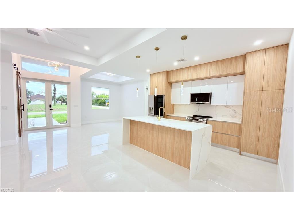 3114 6th Street W Lehigh Acres FL 33971 C7526324 image5
