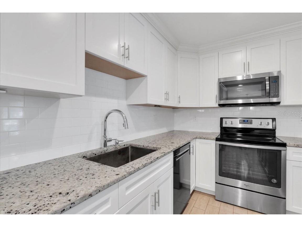 3114 Lake Pine Way #B2 Tarpon Springs FL 34688 TB8451823 image8