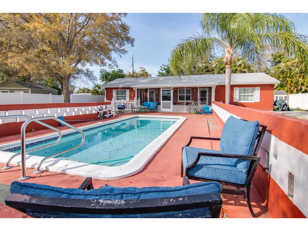 3115 Adrian Avenue Largo FL 33774 T3430185 image1