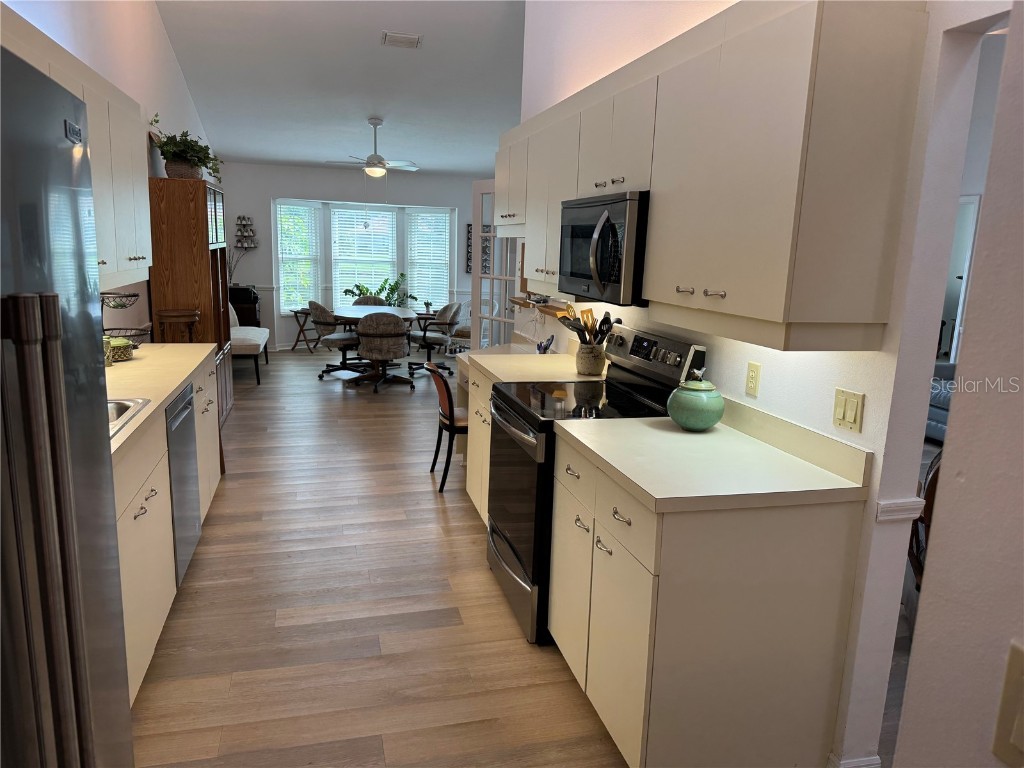 3117 Lake Park Lane #15 Sarasota FL 34231 A4671368 image5