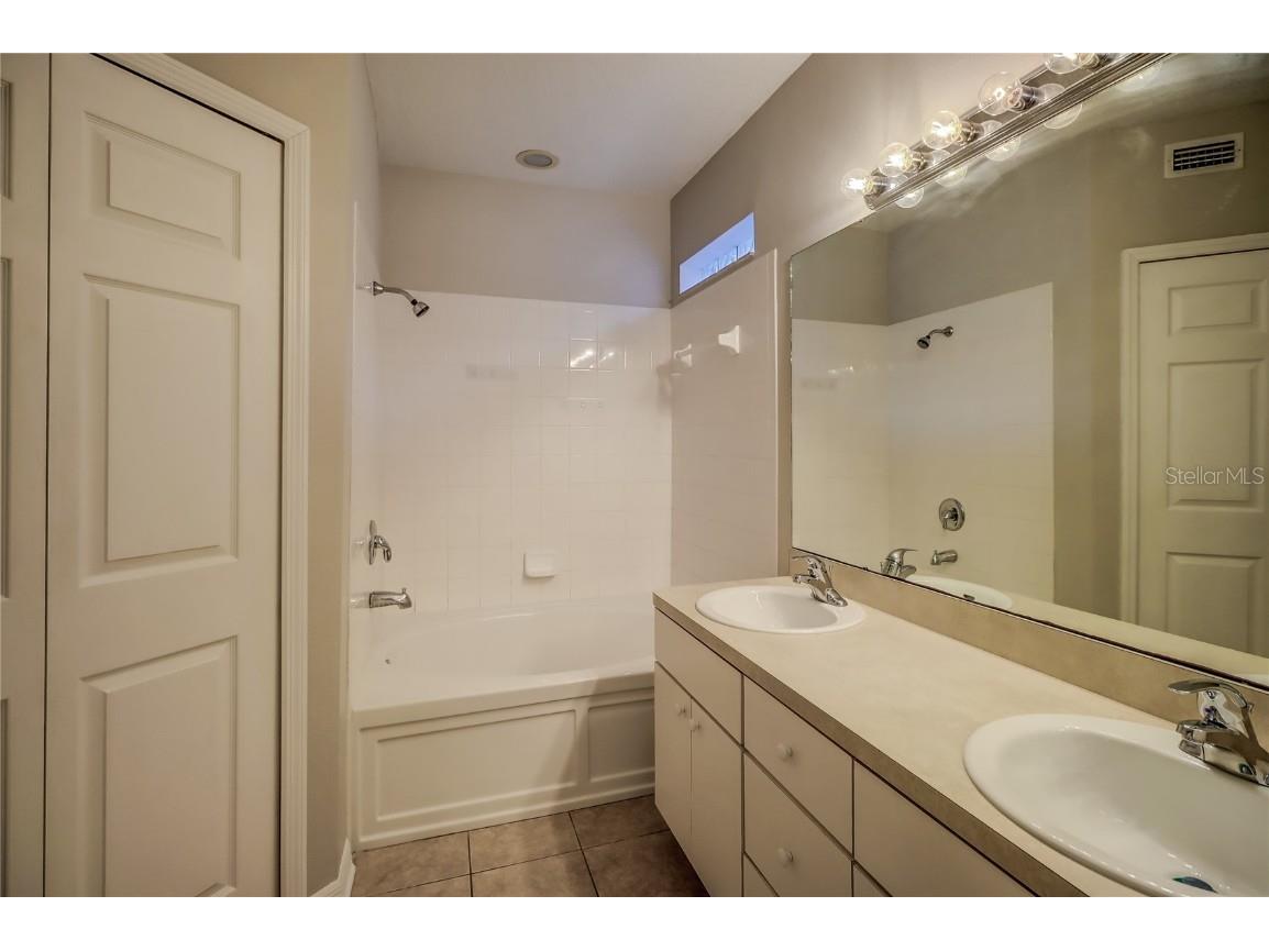 3117 Summer Cruise Drive Valrico FL 33594 TB8443487 image37