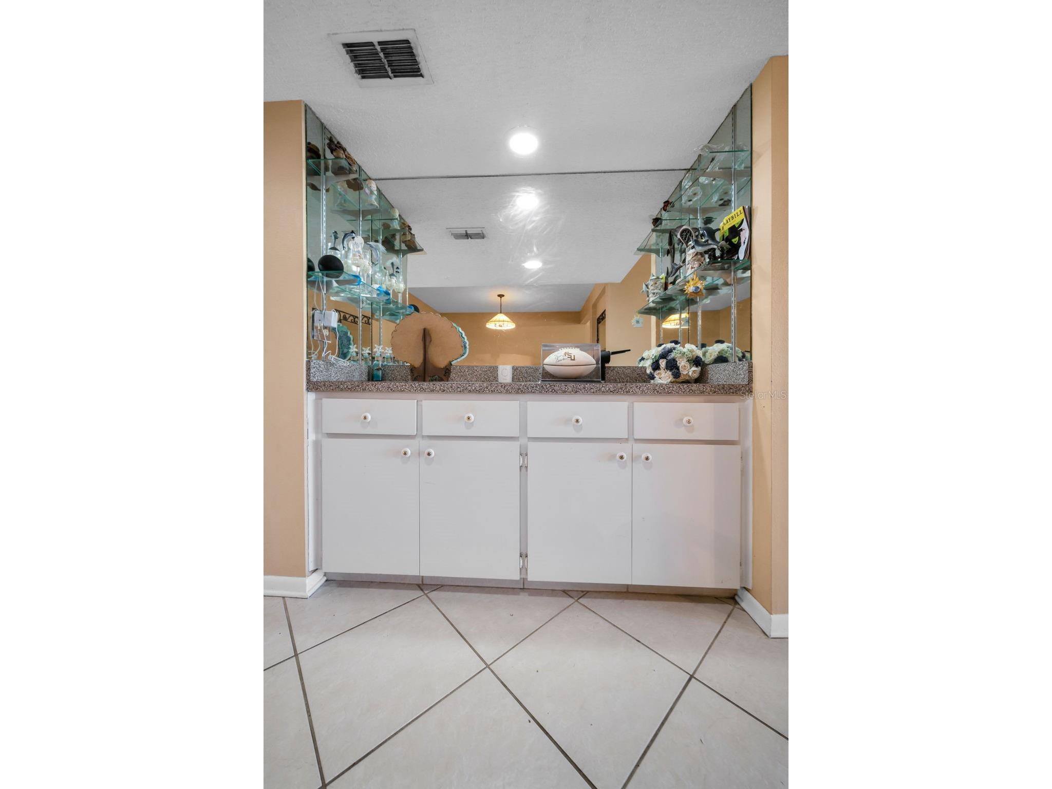 3118 Eagles Landing Circle W Clearwater FL 33761 TB8467595 image17