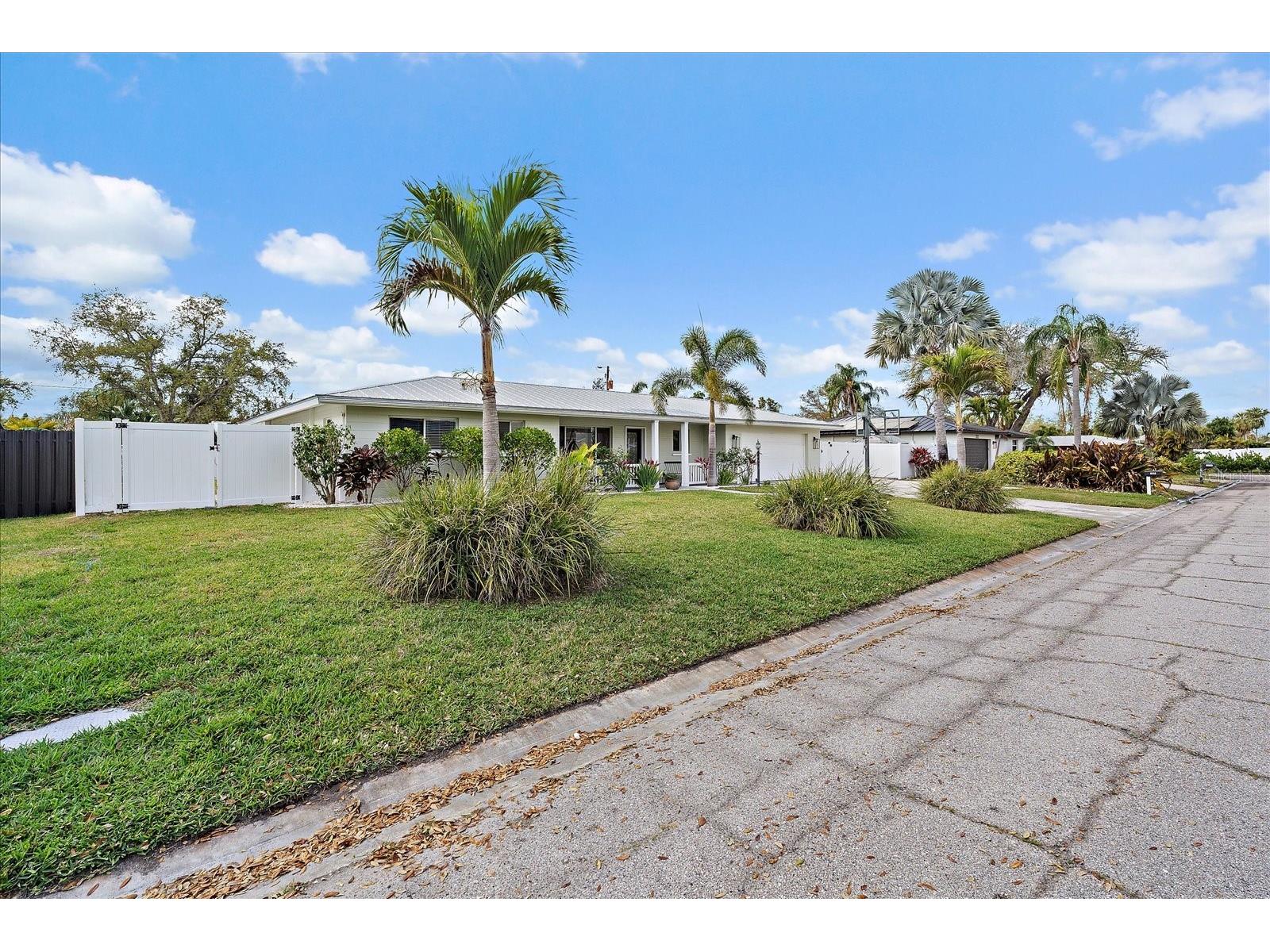 3118 Key Way Sarasota FL 34239 A4685119 image42