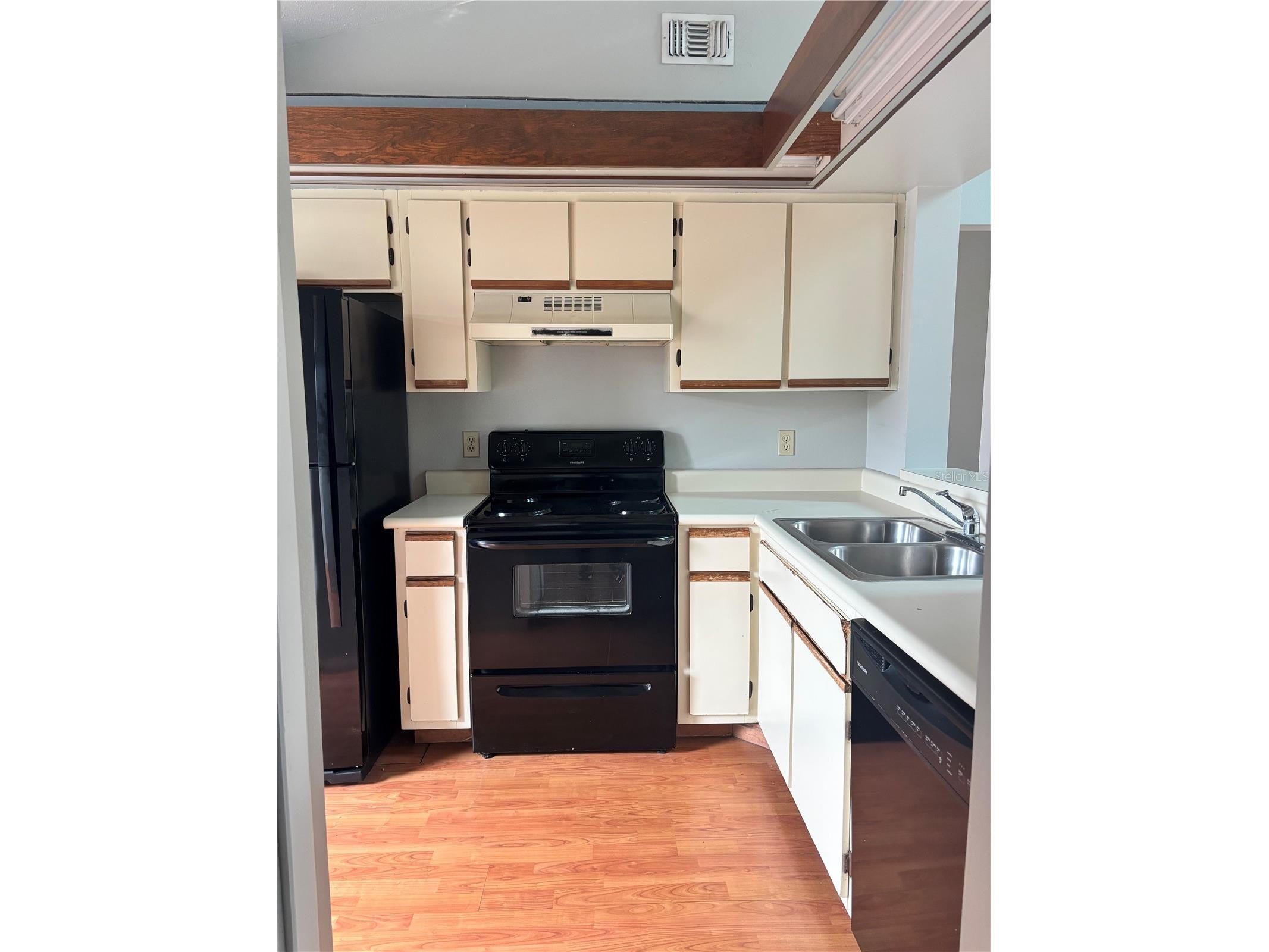 3118 S Semoran Boulevard #N2 Orlando FL 32822 O6396764 image2