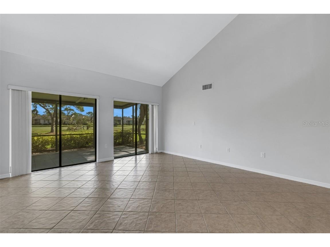 3119 Heatherwood Lane Sarasota FL 34235 A4670114 image3