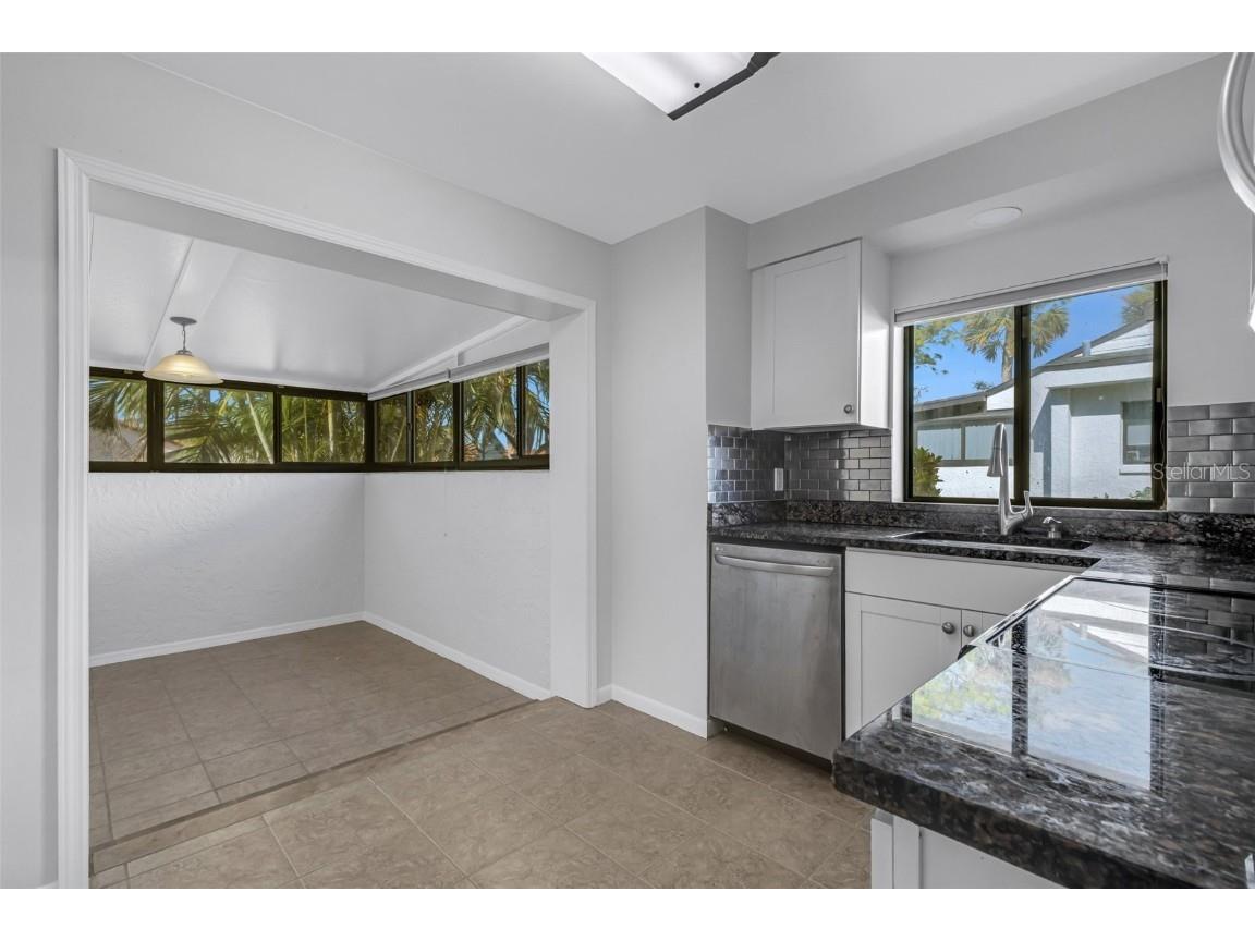 3119 Heatherwood Lane Sarasota FL 34235 A4670114 image40