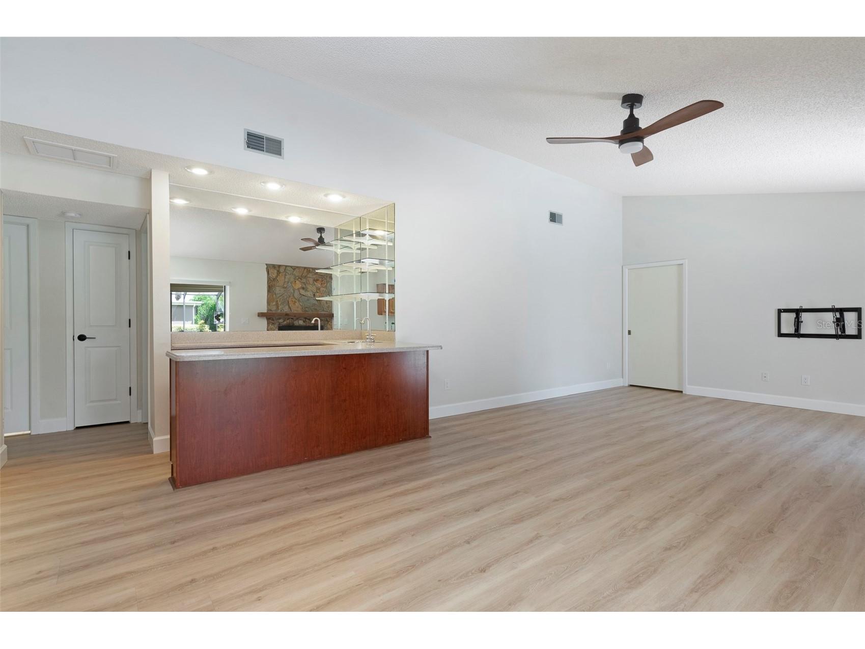 3119 Hyde Park Drive Clearwater FL 33761 TB8513061 image19