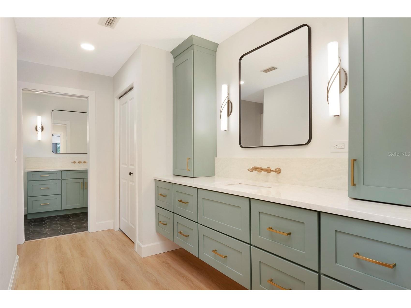 3119 Hyde Park Drive Clearwater FL 33761 TB8513061 image25