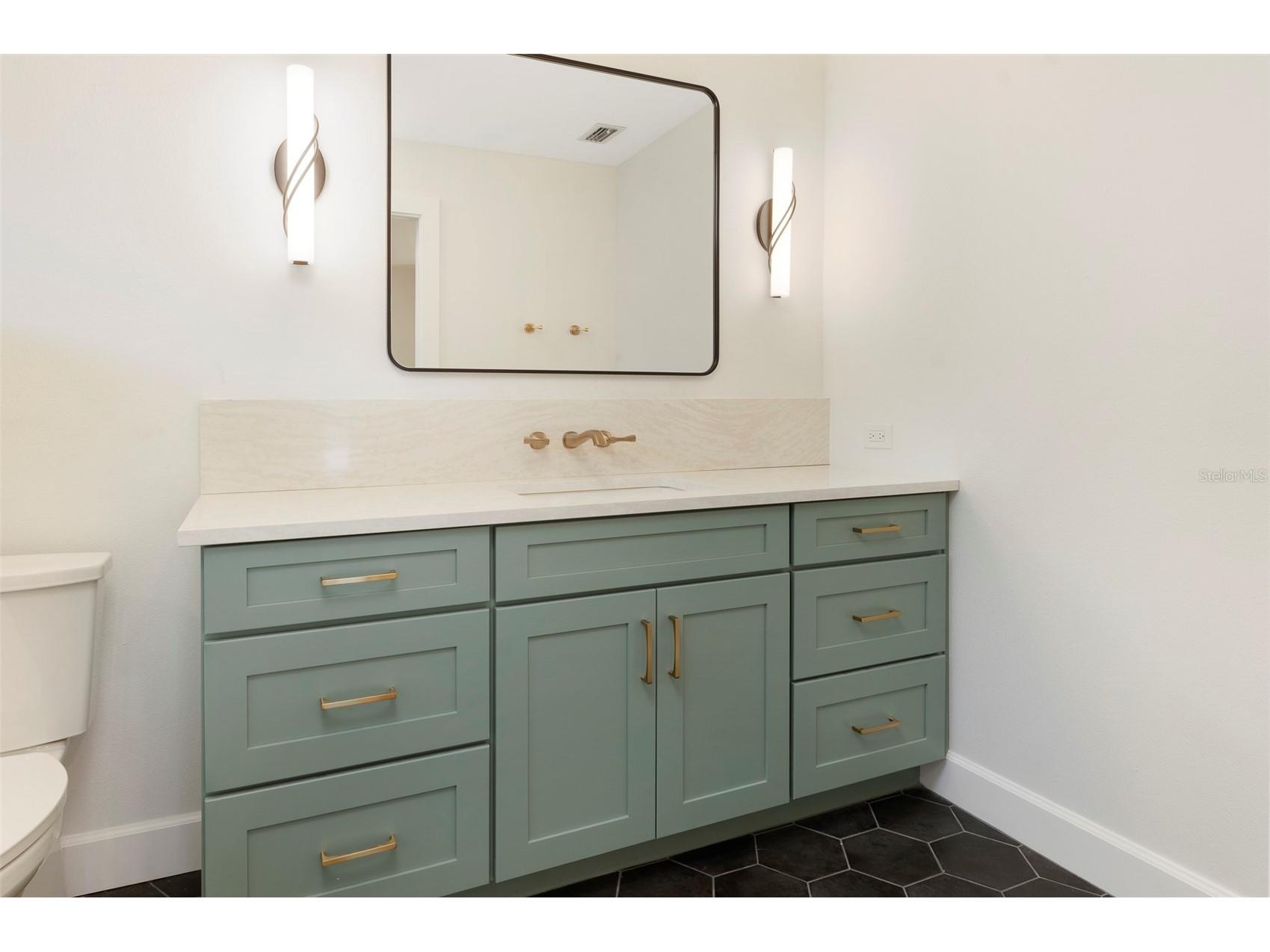 3119 Hyde Park Drive Clearwater FL 33761 TB8513061 image28