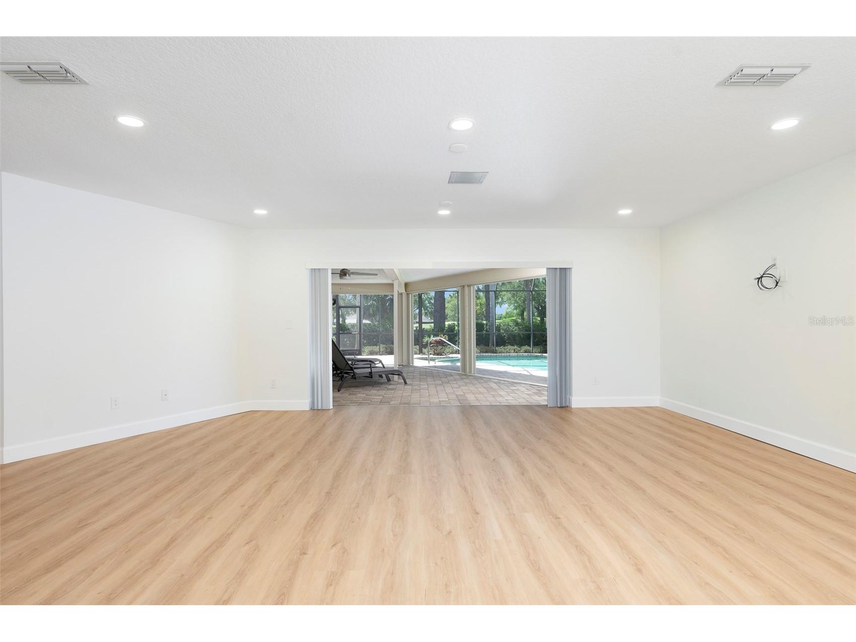 3119 Hyde Park Drive Clearwater FL 33761 TB8513061 image8
