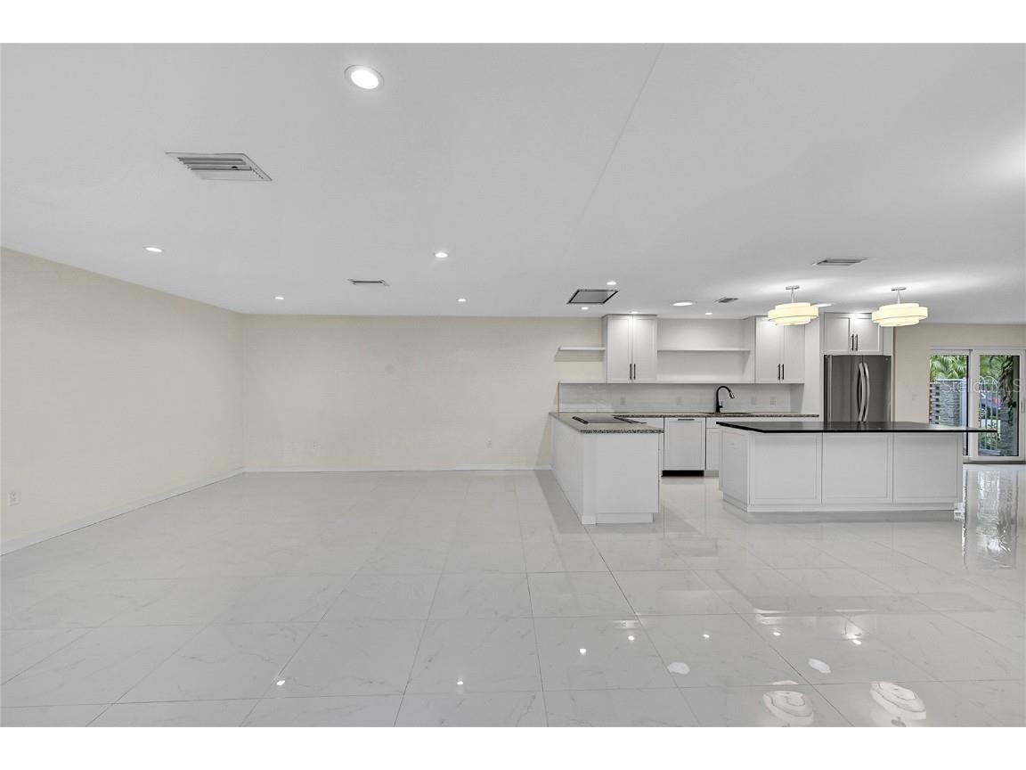 3119 Pinecrest Street Sarasota FL 34239 A4671289 image14