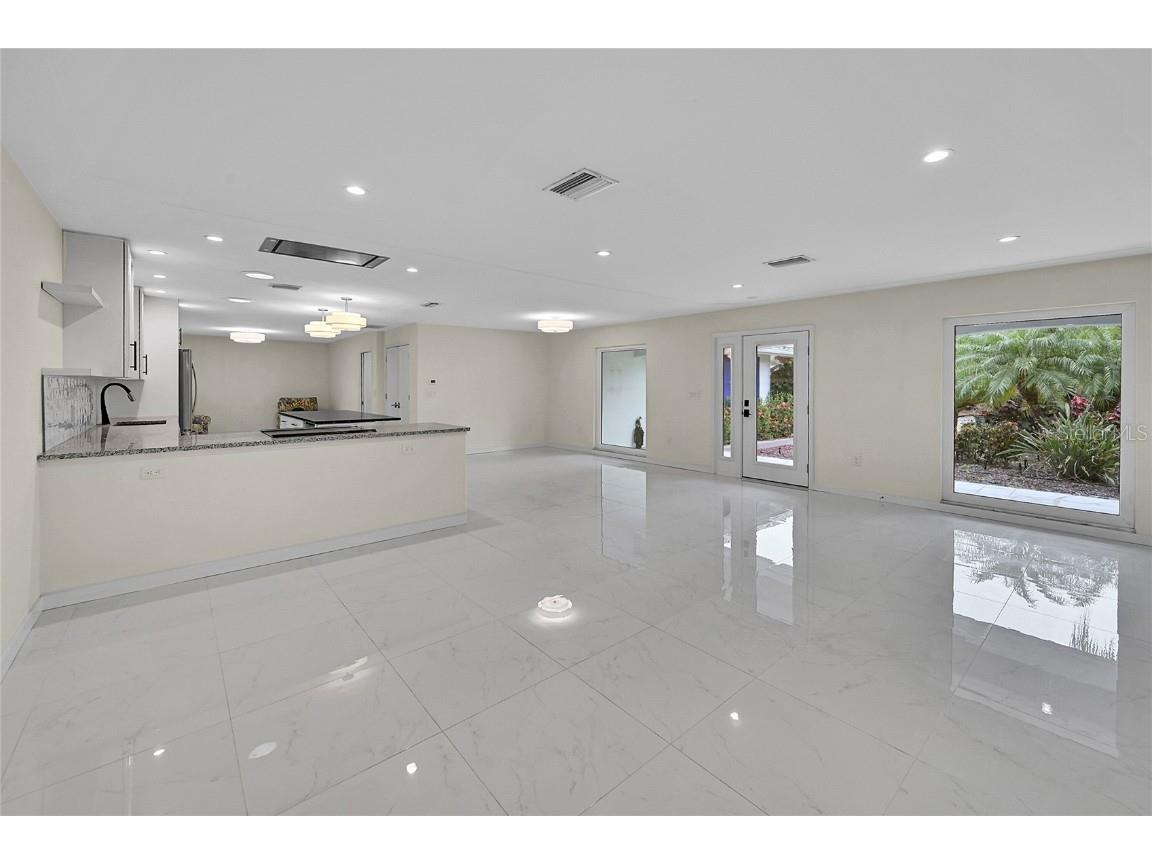 3119 Pinecrest Street Sarasota FL 34239 A4671289 image17