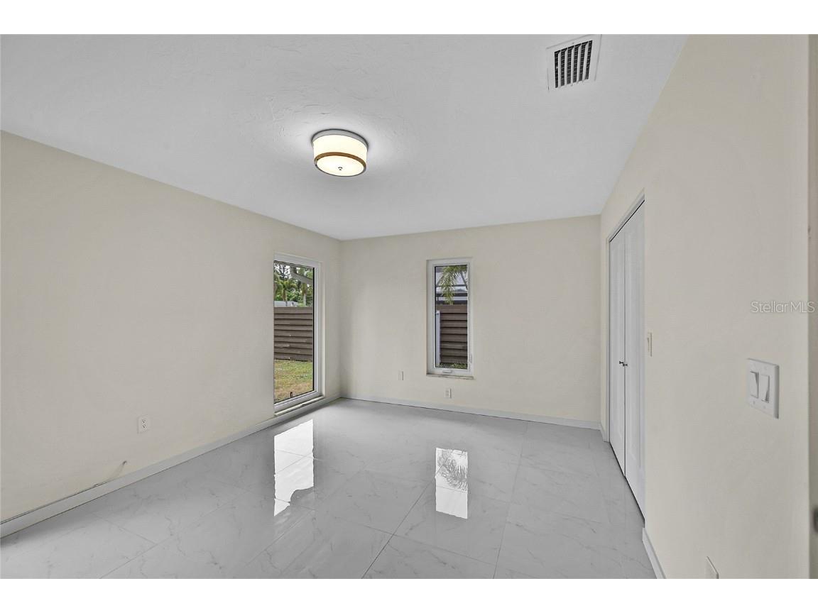 3119 Pinecrest Street Sarasota FL 34239 A4671289 image34