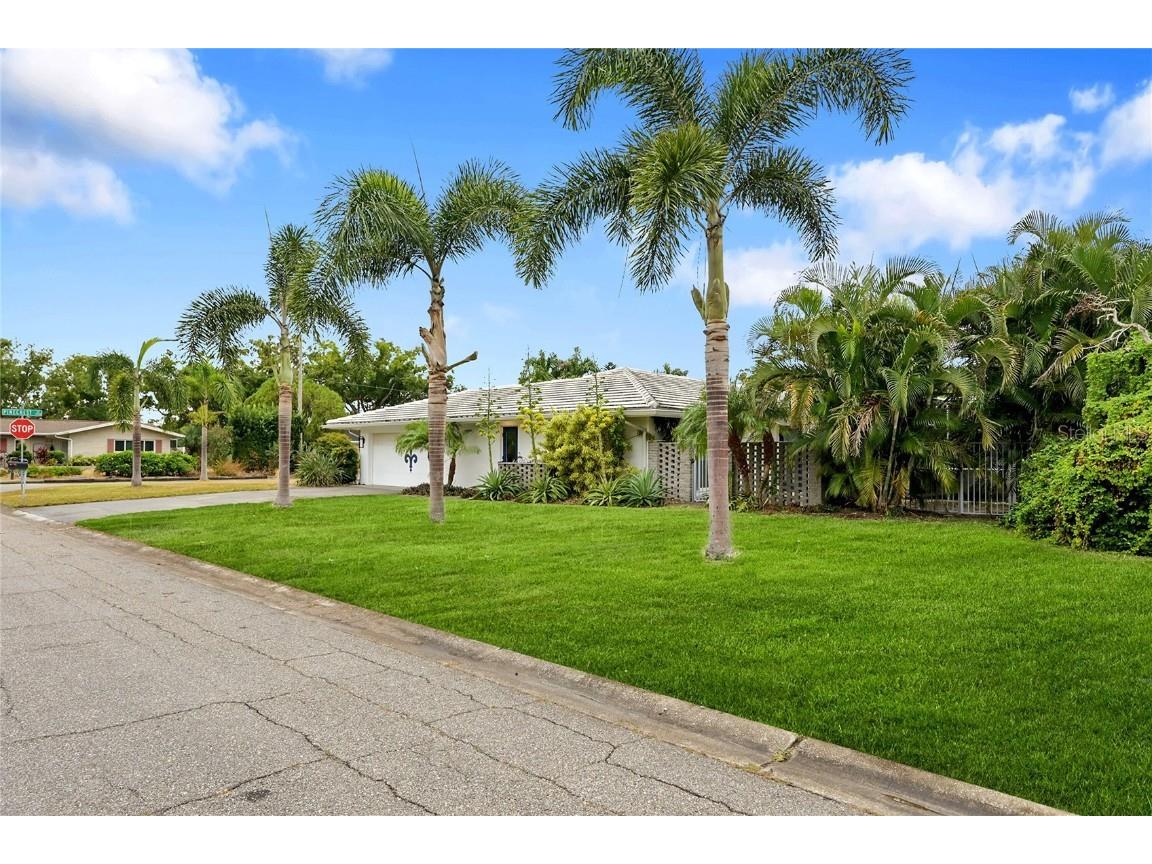 3119 Pinecrest Street Sarasota FL 34239 A4671289 image4