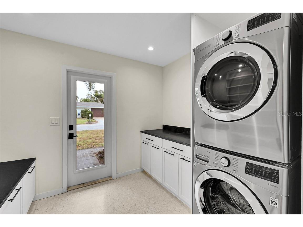 3119 Pinecrest Street Sarasota FL 34239 A4671289 image46