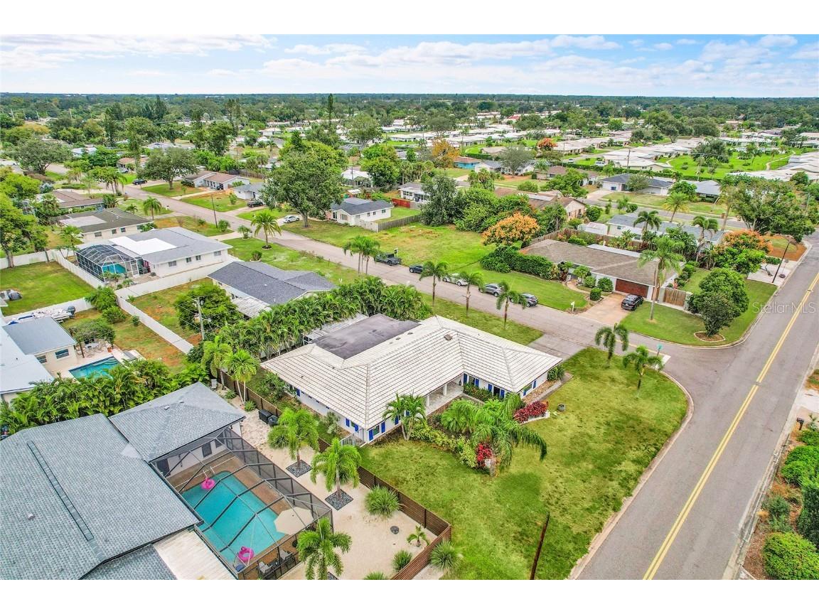 3119 Pinecrest Street Sarasota FL 34239 A4671289 image56