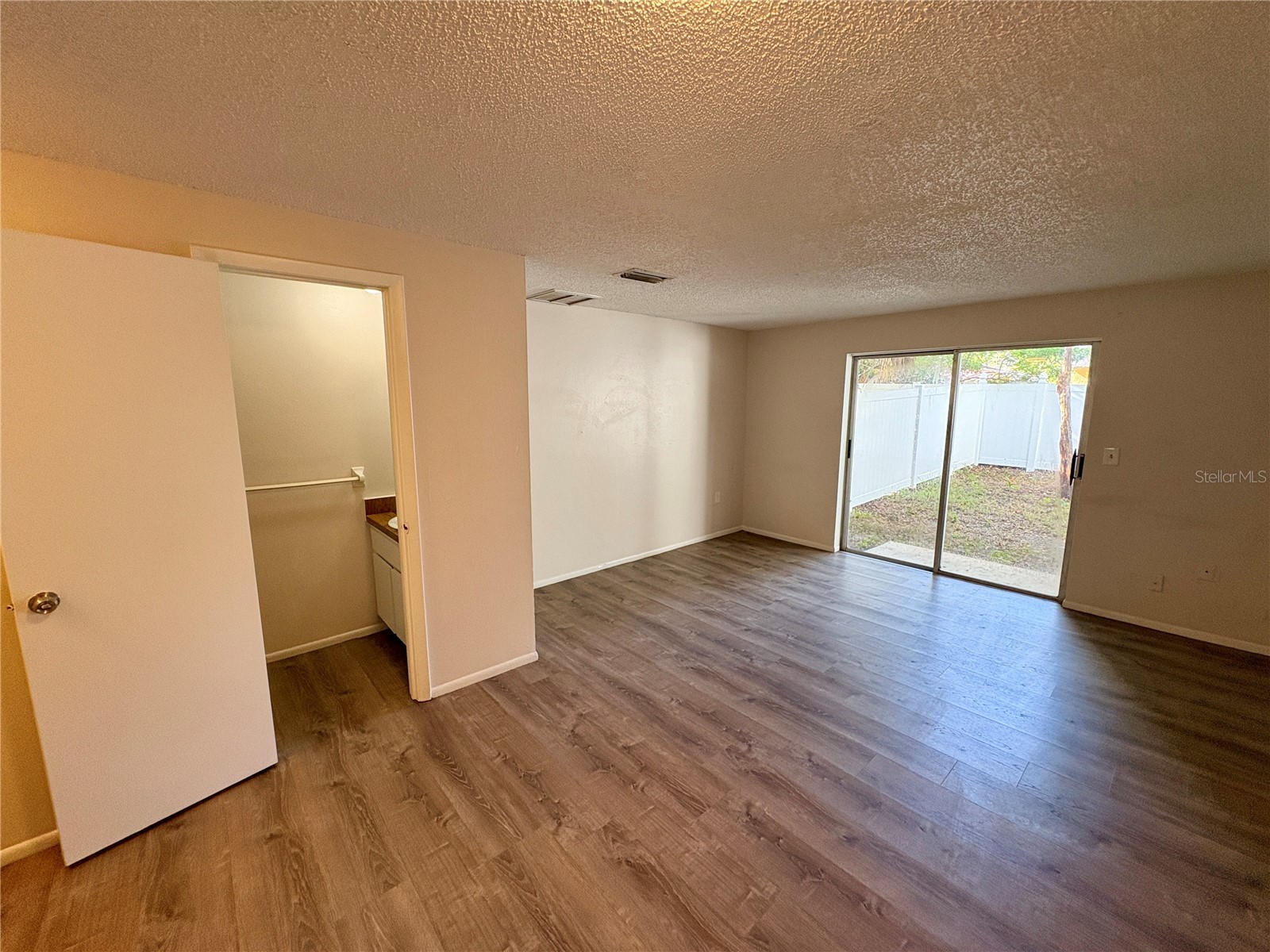 312 57th Avenue Drive E #B Bradenton FL 34203 A4695903 image6