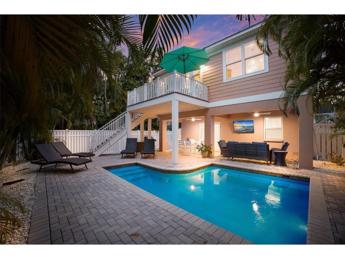 312 61st Street #B Holmes Beach FL 34217 A4634197 image2