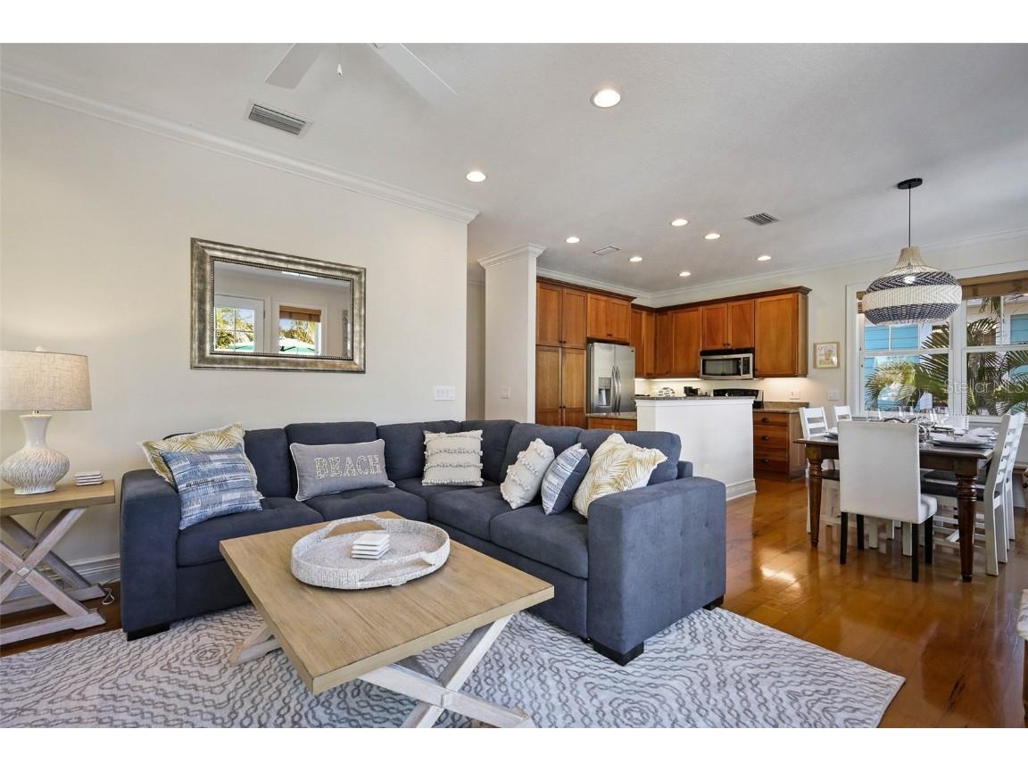 312 61st Street #B Holmes Beach FL 34217 A4634197 image3