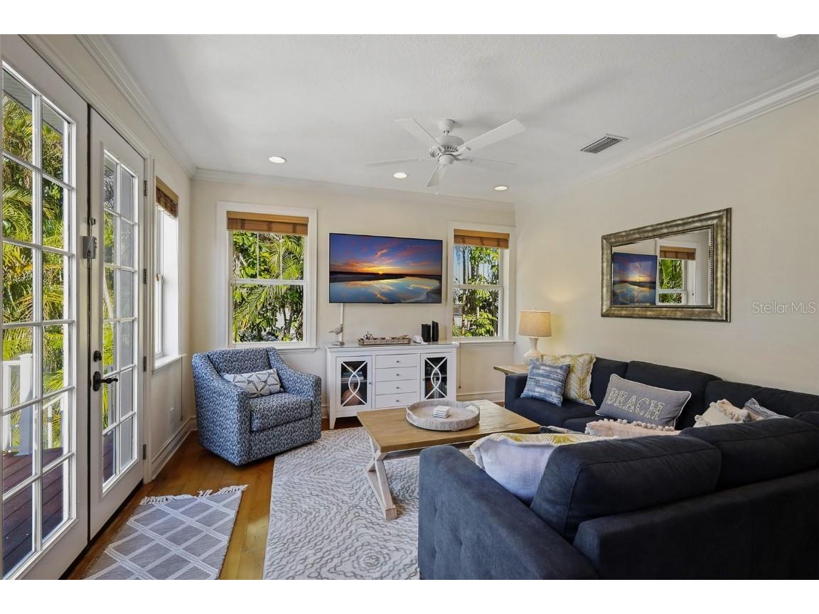 312 61st Street #B Holmes Beach FL 34217 A4634197 image4