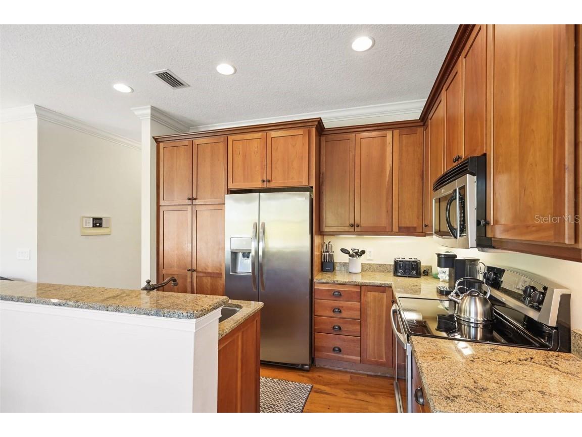 312 61st Street #B Holmes Beach FL 34217 A4634197 image6