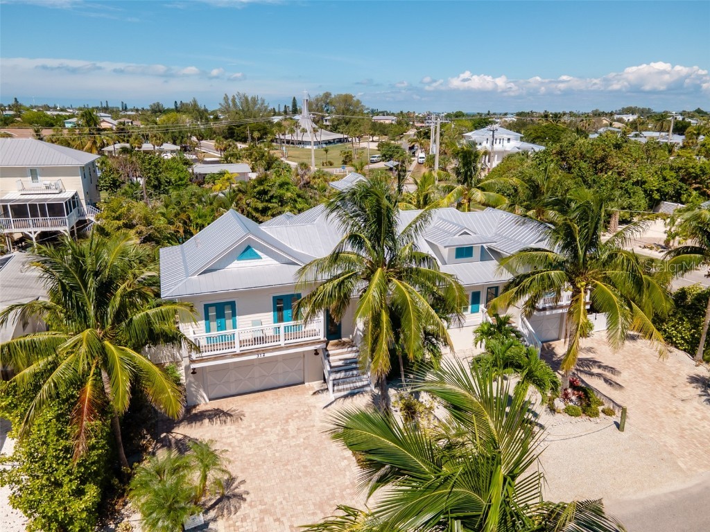 312 65th Street Holmes Beach FL 34217 A4593040 image1