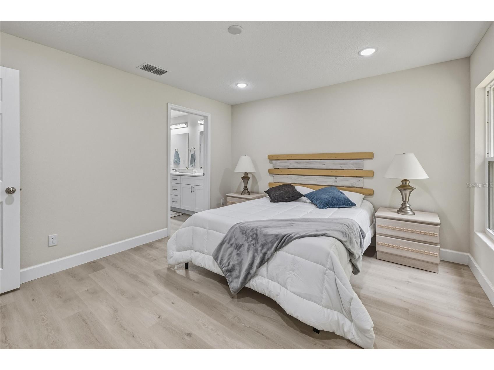 312 Albany Avenue Deland FL 32724 O6413959 image12