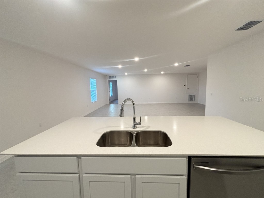 312 Alegriano Court Kissimmee FL 34758 O6350615 image5