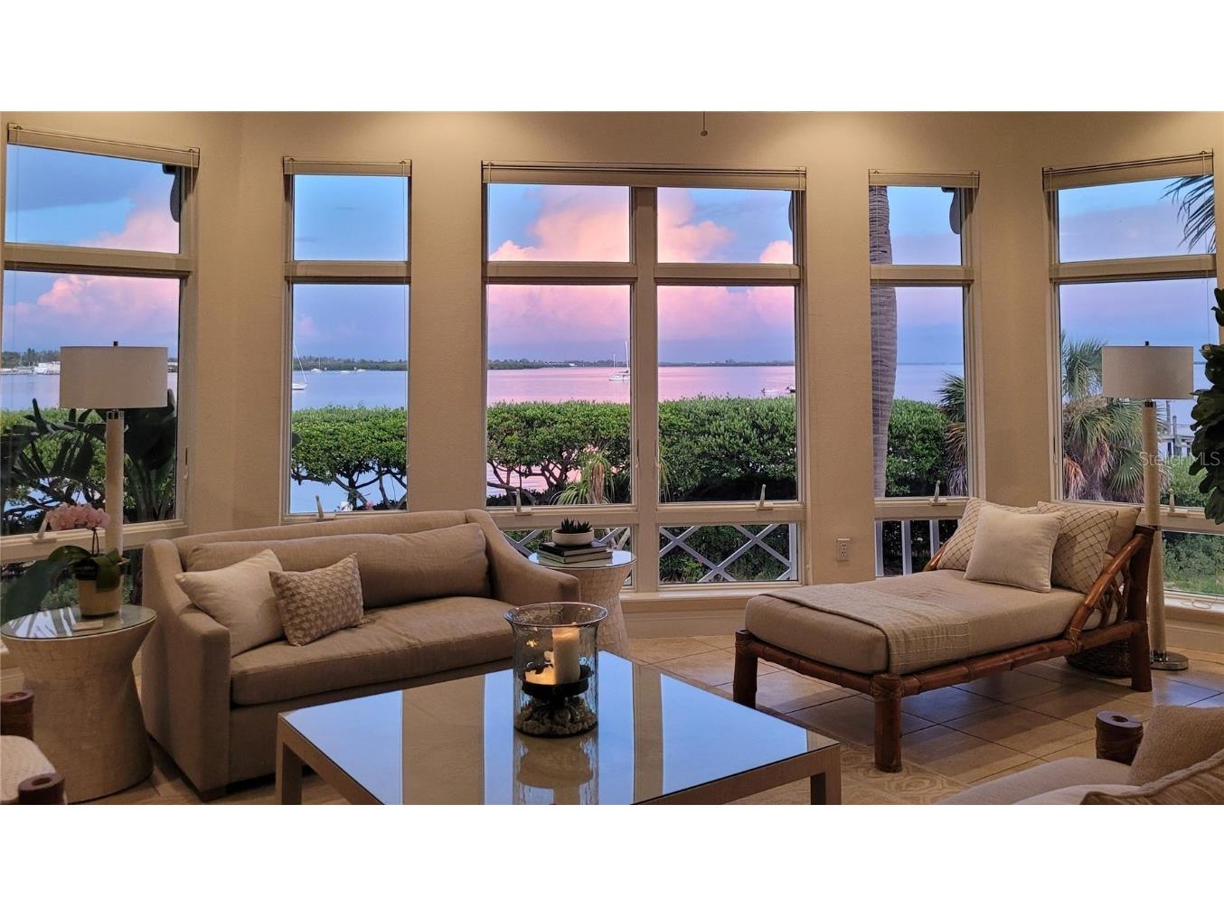 312 Bay Drive S #4 Bradenton Beach FL 34217 - SARASOTA BAY A4622526 image1