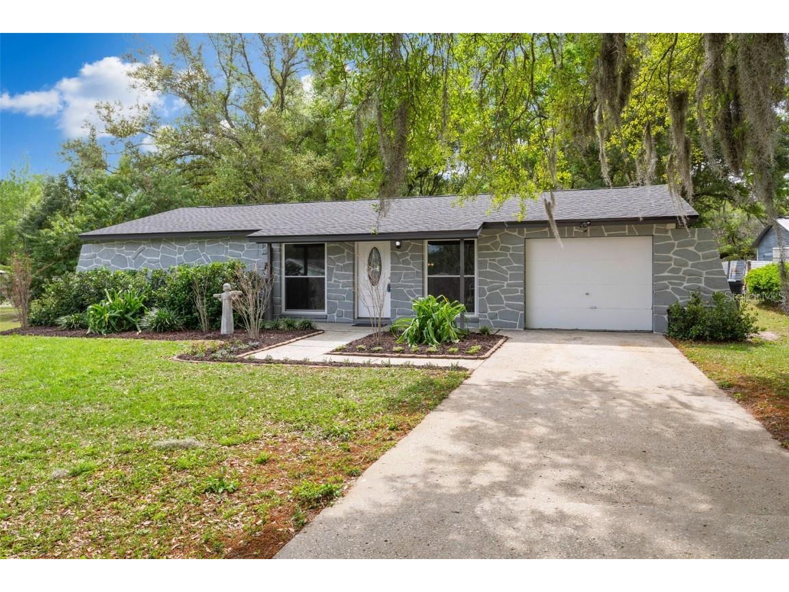 312 Claire Drive Seffner FL 33584 T3509576 image1