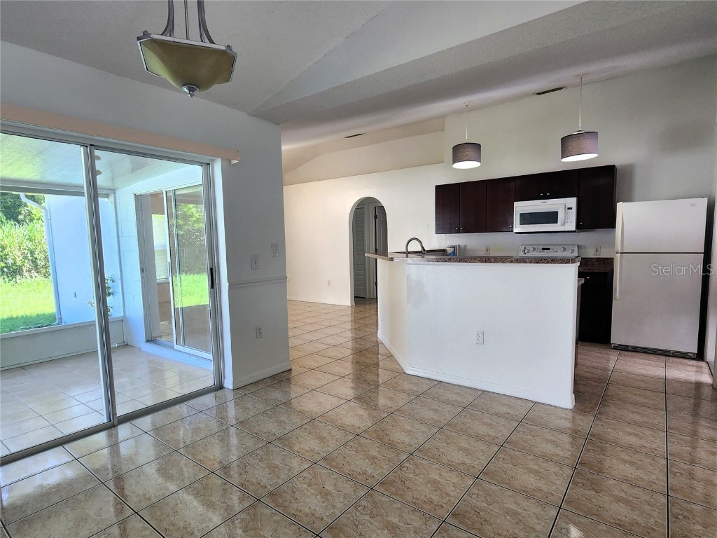 312 Cornwallis Court Kissimmee FL 34758 S5137963 image4