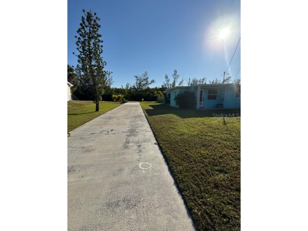 312 Darst Avenue Punta Gorda FL 33950 C7517074 image4