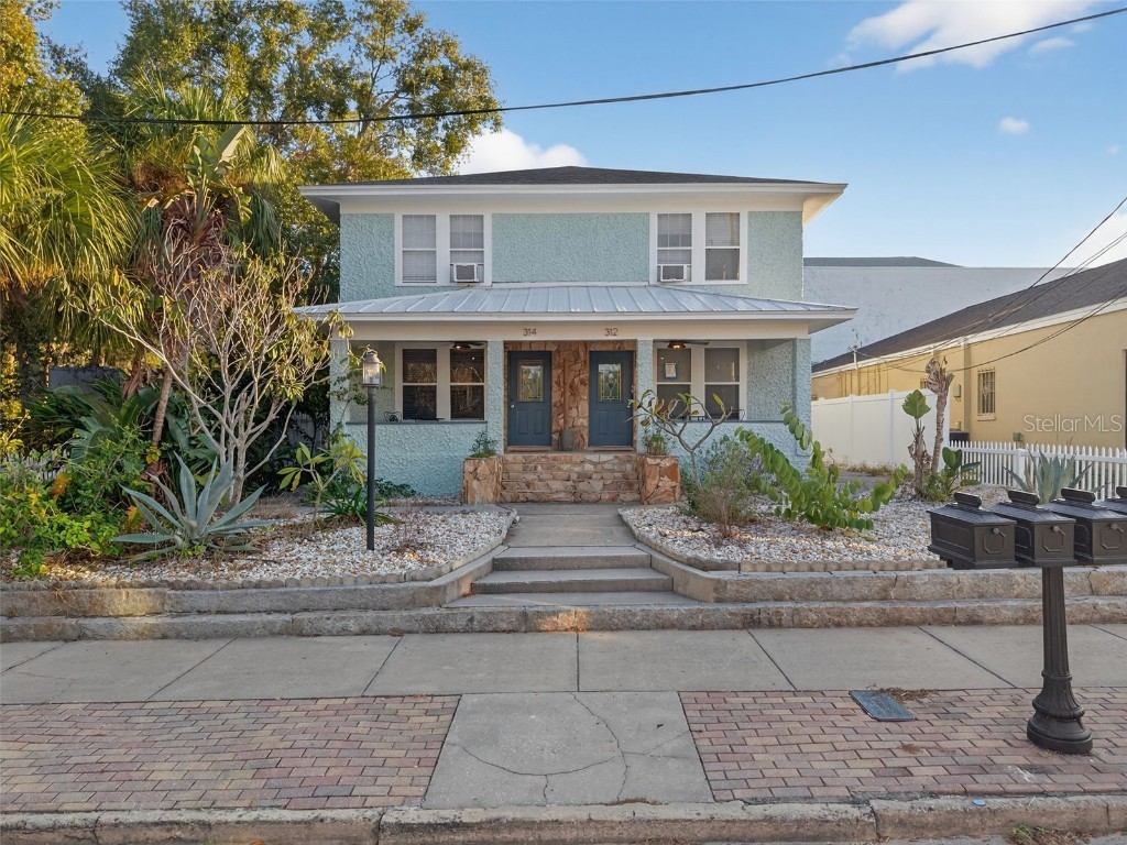 312 E Orange Street #B Tarpon Springs FL 34689 W7880911 image2