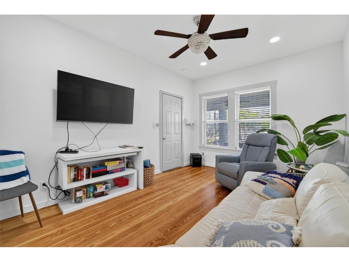 312 E Orange Street #B Tarpon Springs FL 34689 W7880911 image42