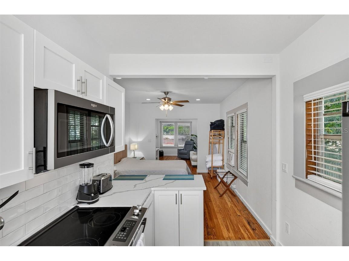 312 E Orange Street #B Tarpon Springs FL 34689 W7880911 image57