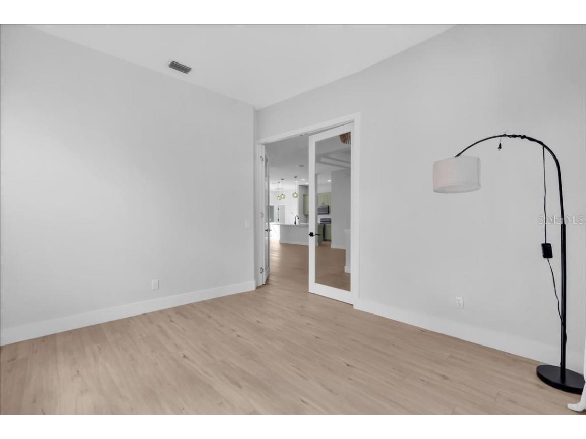 312 Londonderry Drive Sarasota FL 34240 A4673558 image18