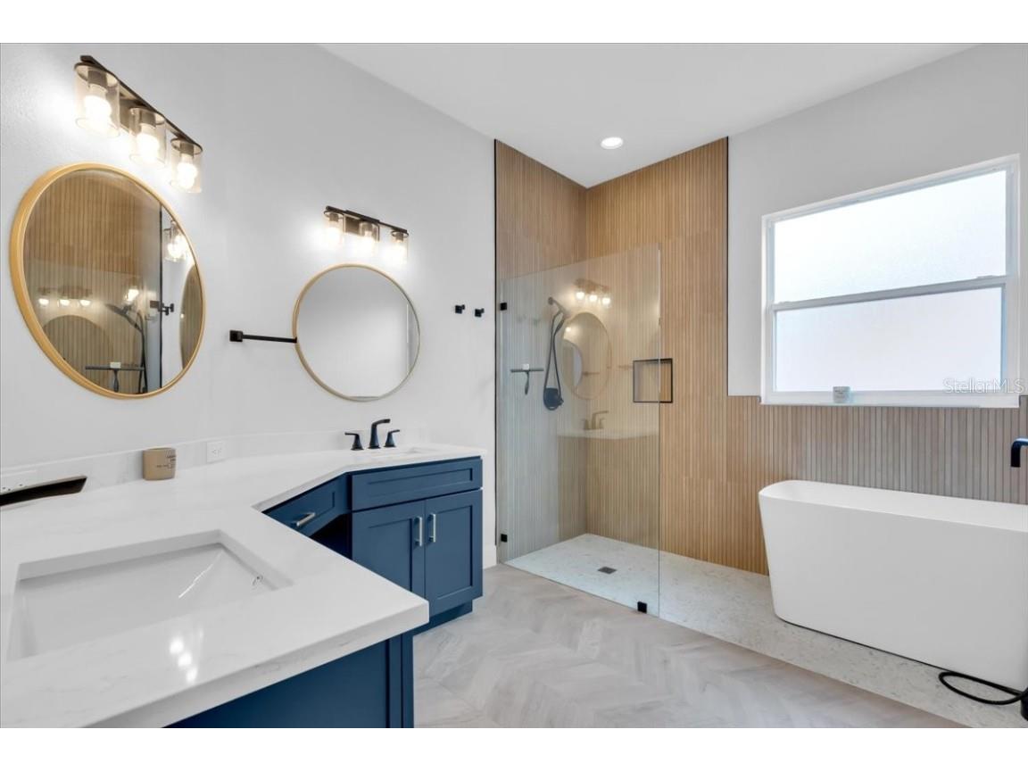 312 Londonderry Drive Sarasota FL 34240 A4673558 image22