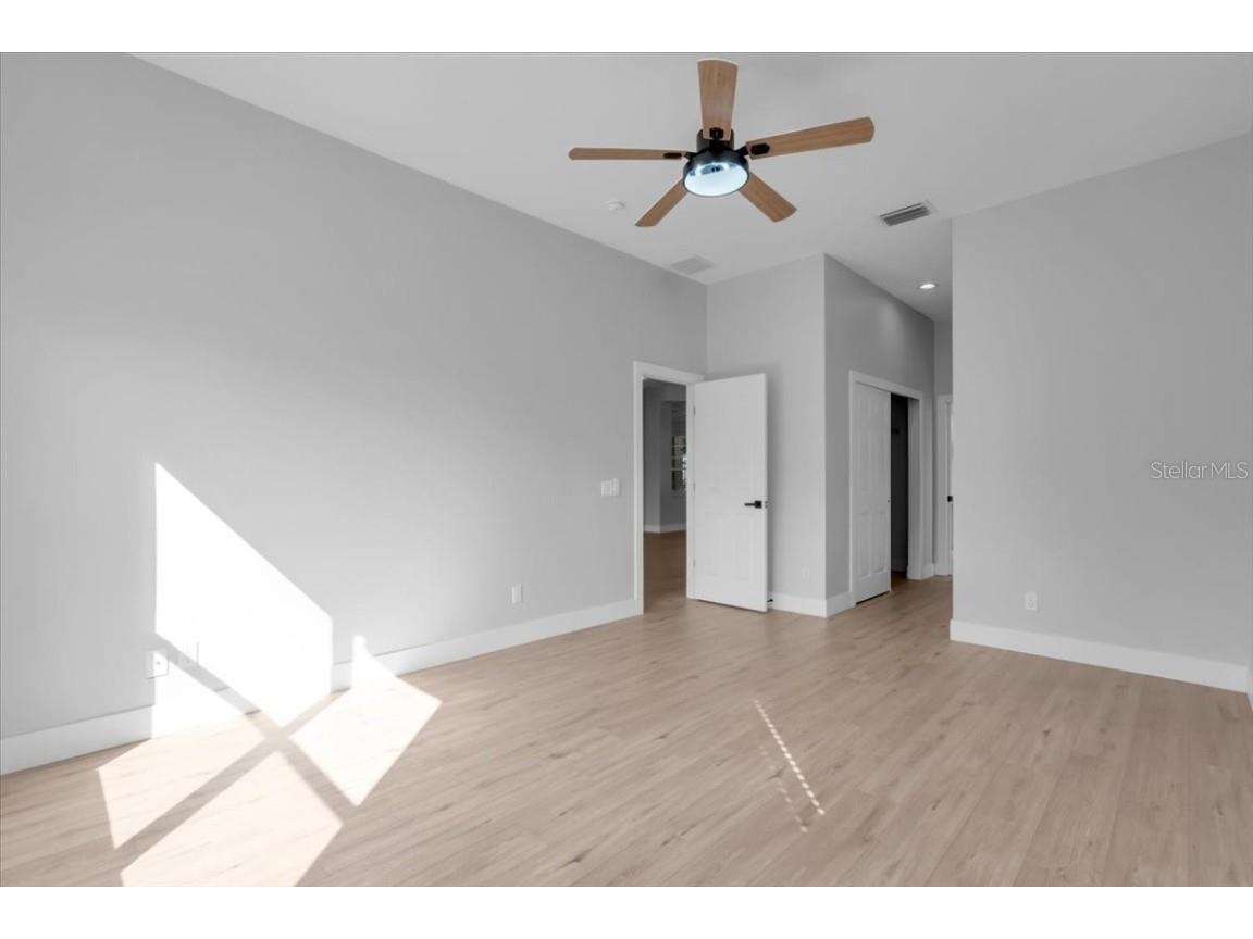 312 Londonderry Drive Sarasota FL 34240 A4673558 image25