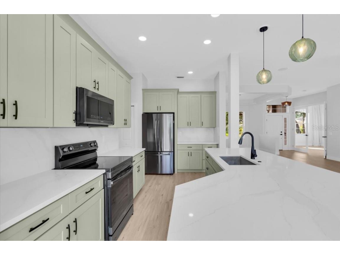 312 Londonderry Drive Sarasota FL 34240 A4673558 image9