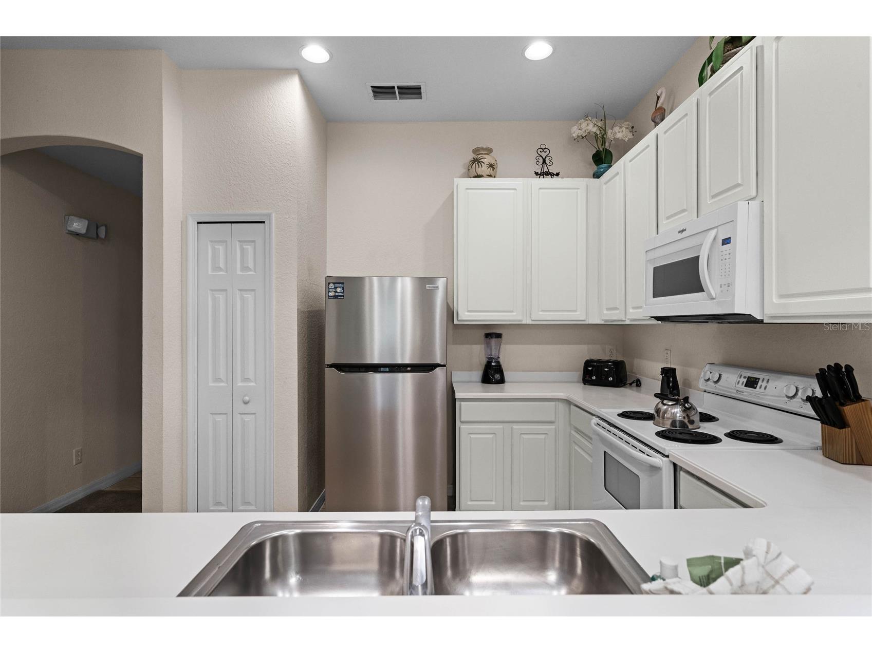 312 Lucaya Loop Davenport FL 33897 S5145661 image16