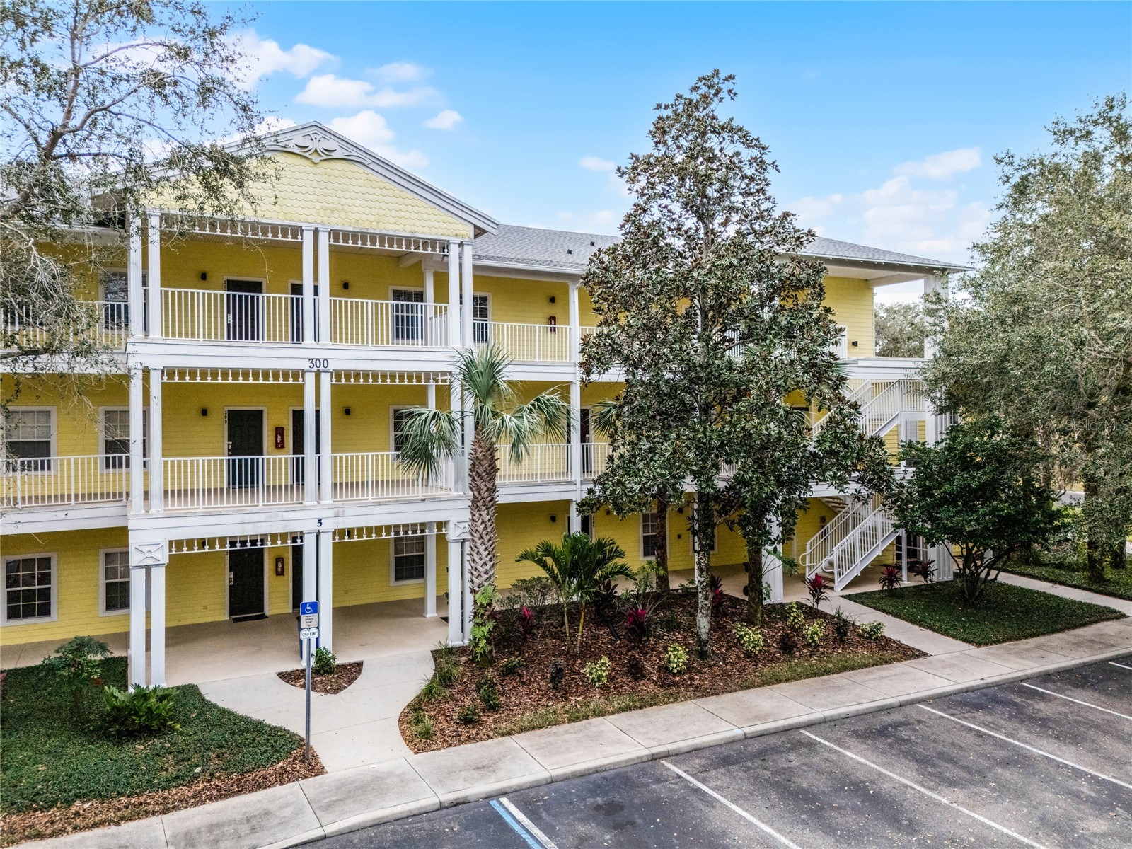 312 Lucaya Loop Davenport FL 33897 S5145661 image4