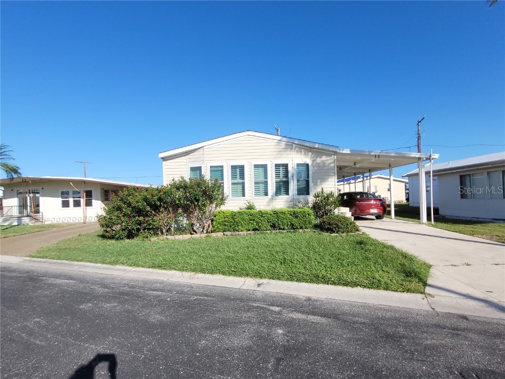 312 Peace Manor Palmetto FL 34221 A4627720 image1